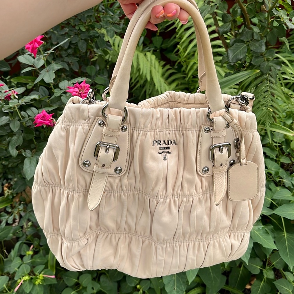 Pre-loved Prada Nappa Gaufre’ ECRU’ Satchel Two Way Bag - Picture 6 of 17